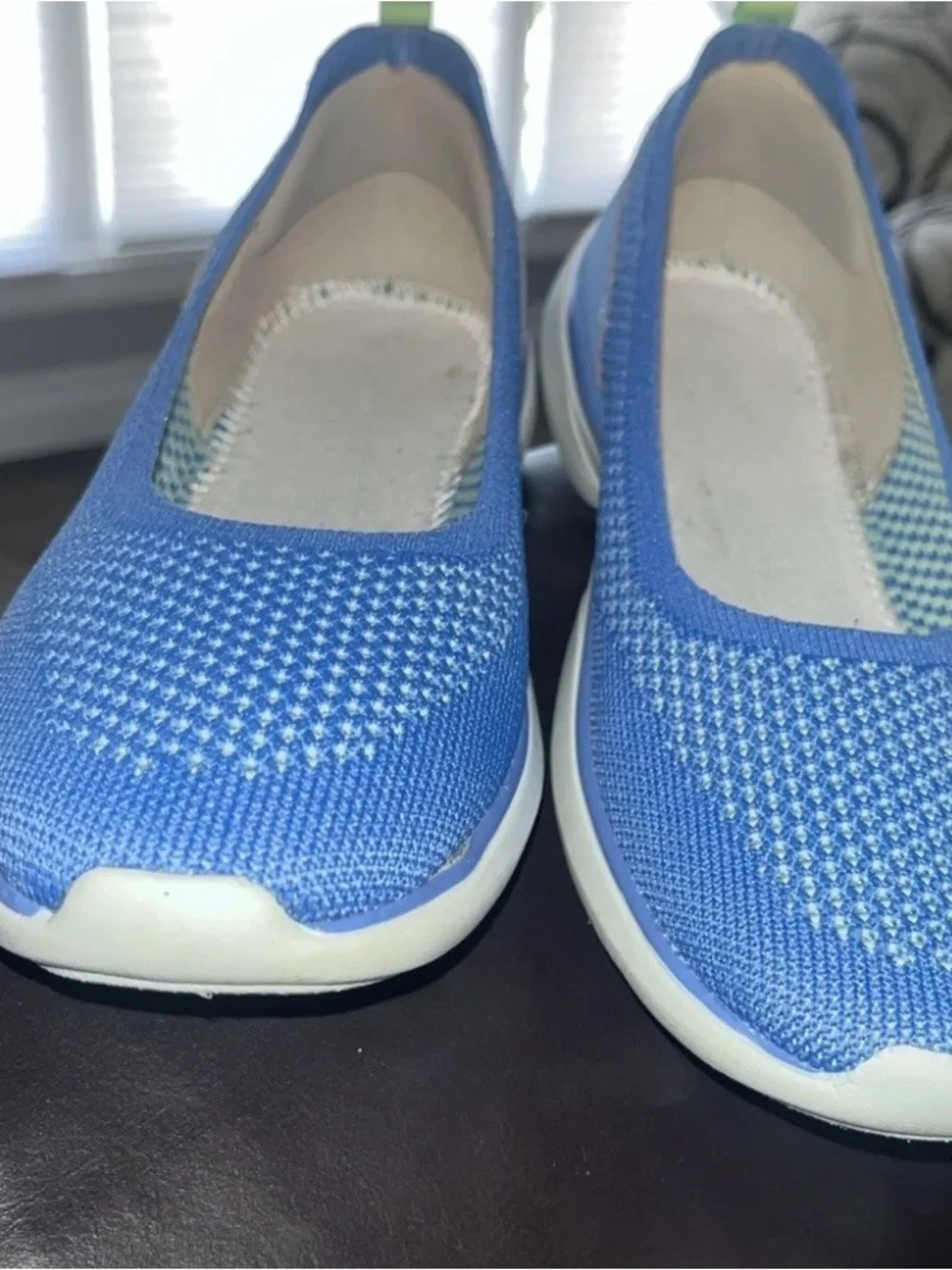 Vionic women’s Slip On Size 9